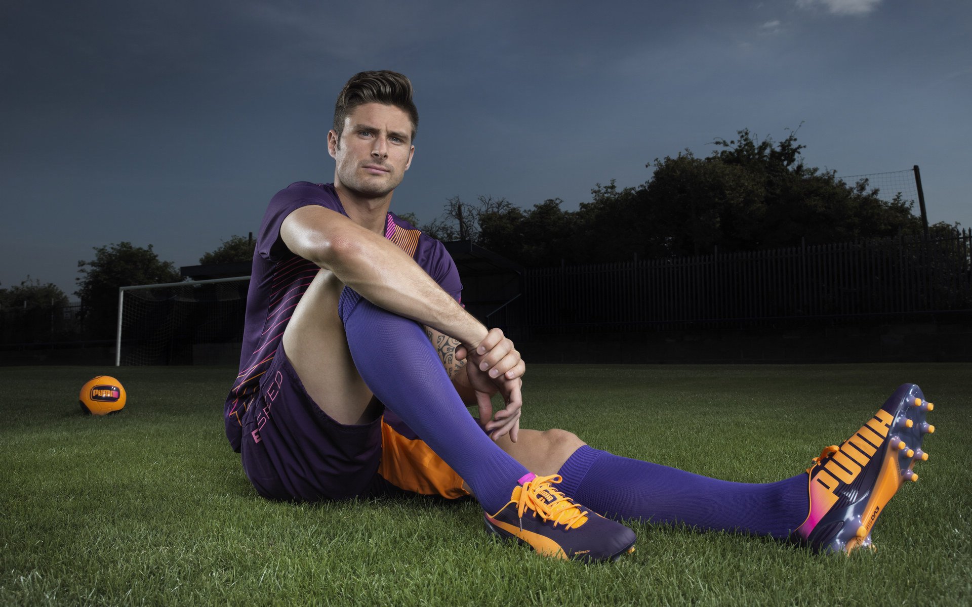 红牛绝地逆转威廉姆斯，勒克莱尔惊艳四座谱写F1新传奇