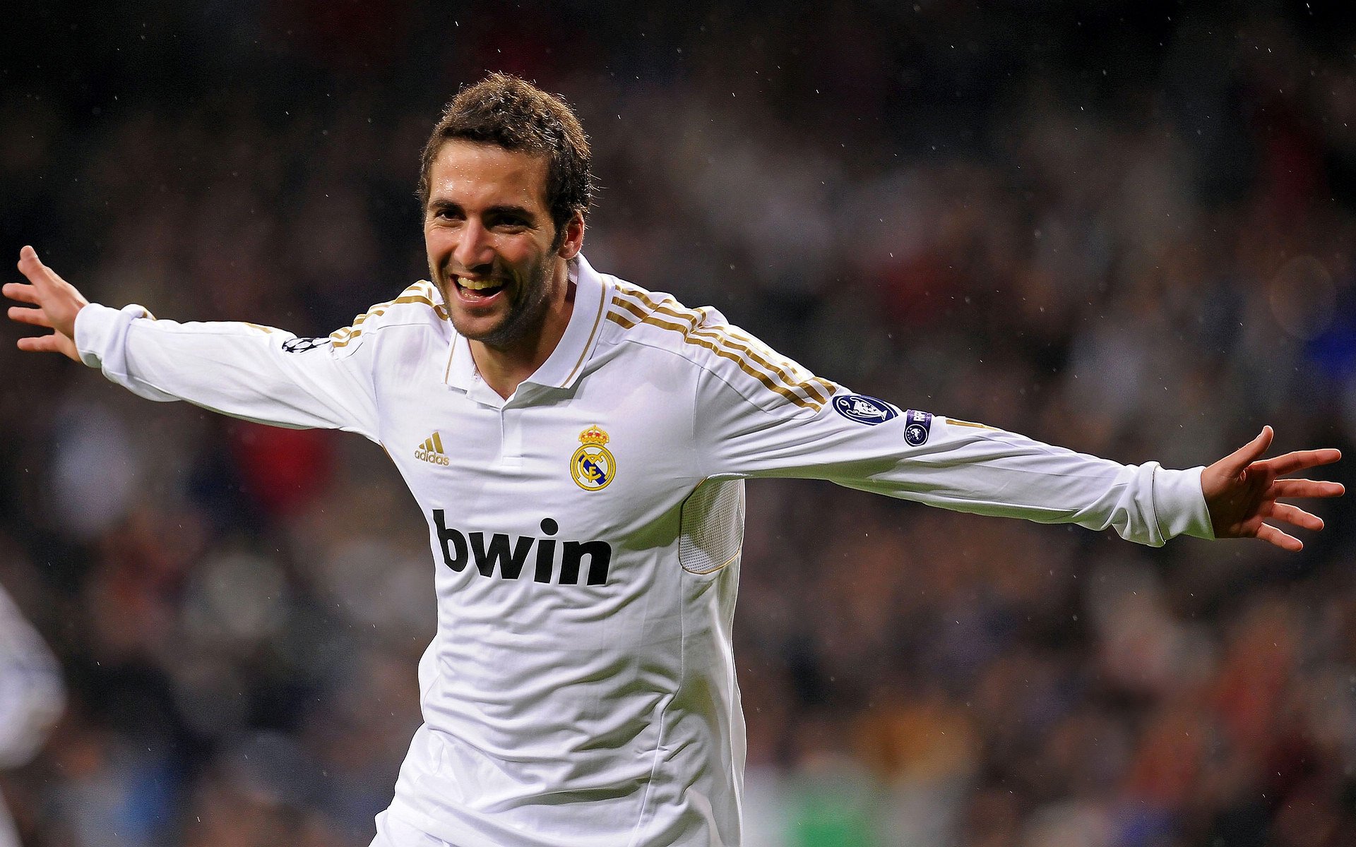 从华沙到威斯特法伦，阿什拉夫领衔，多特蒙德如何完成对波兰足球的双重翻盘